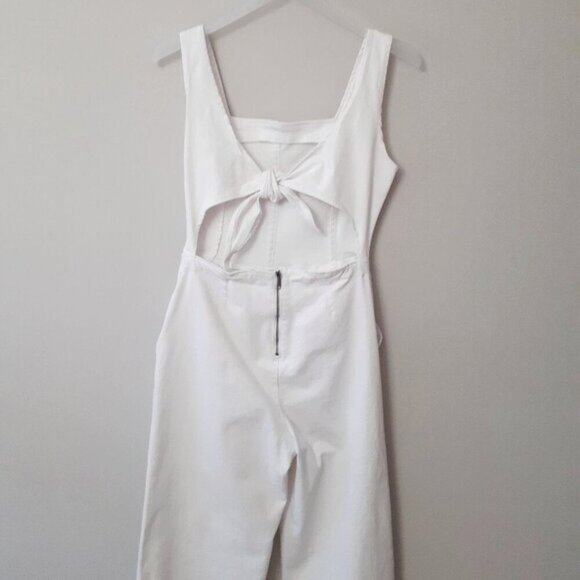 EUC DD77 white denim sleeveless wide leg jumpsuit with statement back, S - Picture 7 of 9